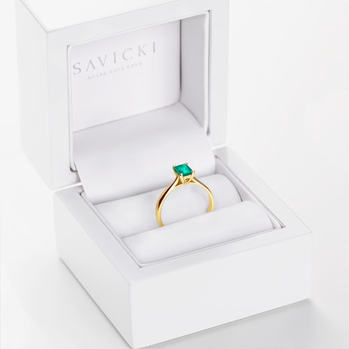 Pierścionek zaręczynowy SAVICKI: złoty, szmaragd